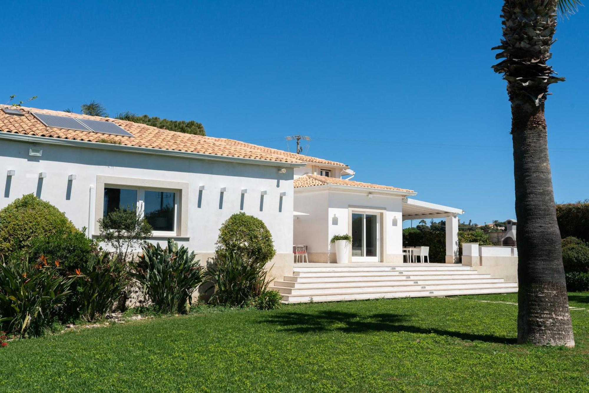 Villa Elena By Ortigia Apartments Fanusa Buitenkant foto